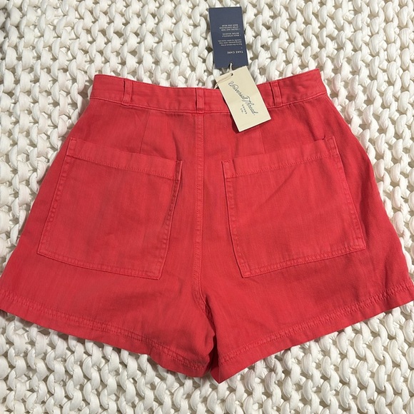 Universal Thread Shorts - Picture 2 of 6